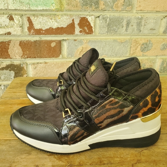 Michael Kors Liv Trainer MK Logo w/ Animal Printed Wedge Sneakers Sz 8M - Picture 3 of 8